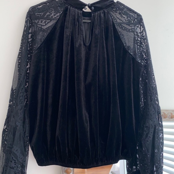 Free People top - Picture 2 of 3